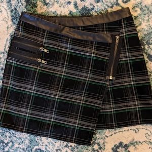 Plaid mini skirt